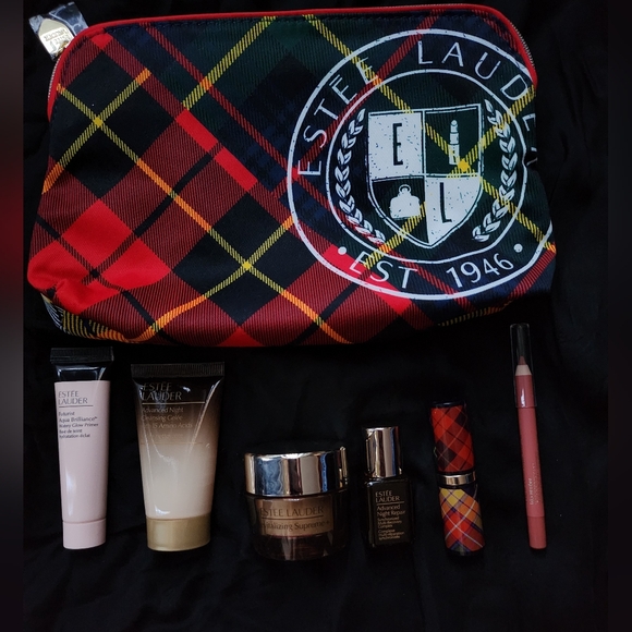 Estee Lauder Plaid Cosmetic Bag with Skincare Set - Picture 4 of 11